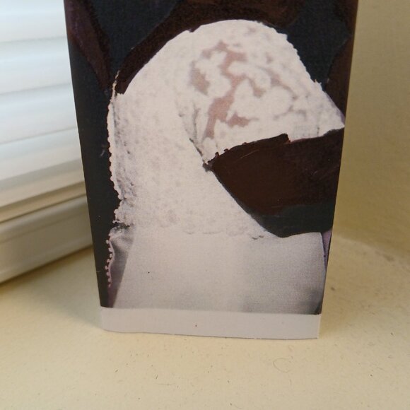 Wedding dress - Picture 3 of 5